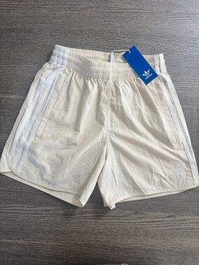 Adidas Men's Adicolor Sprinter Shorts Wonder White Size XS Zip Pockets